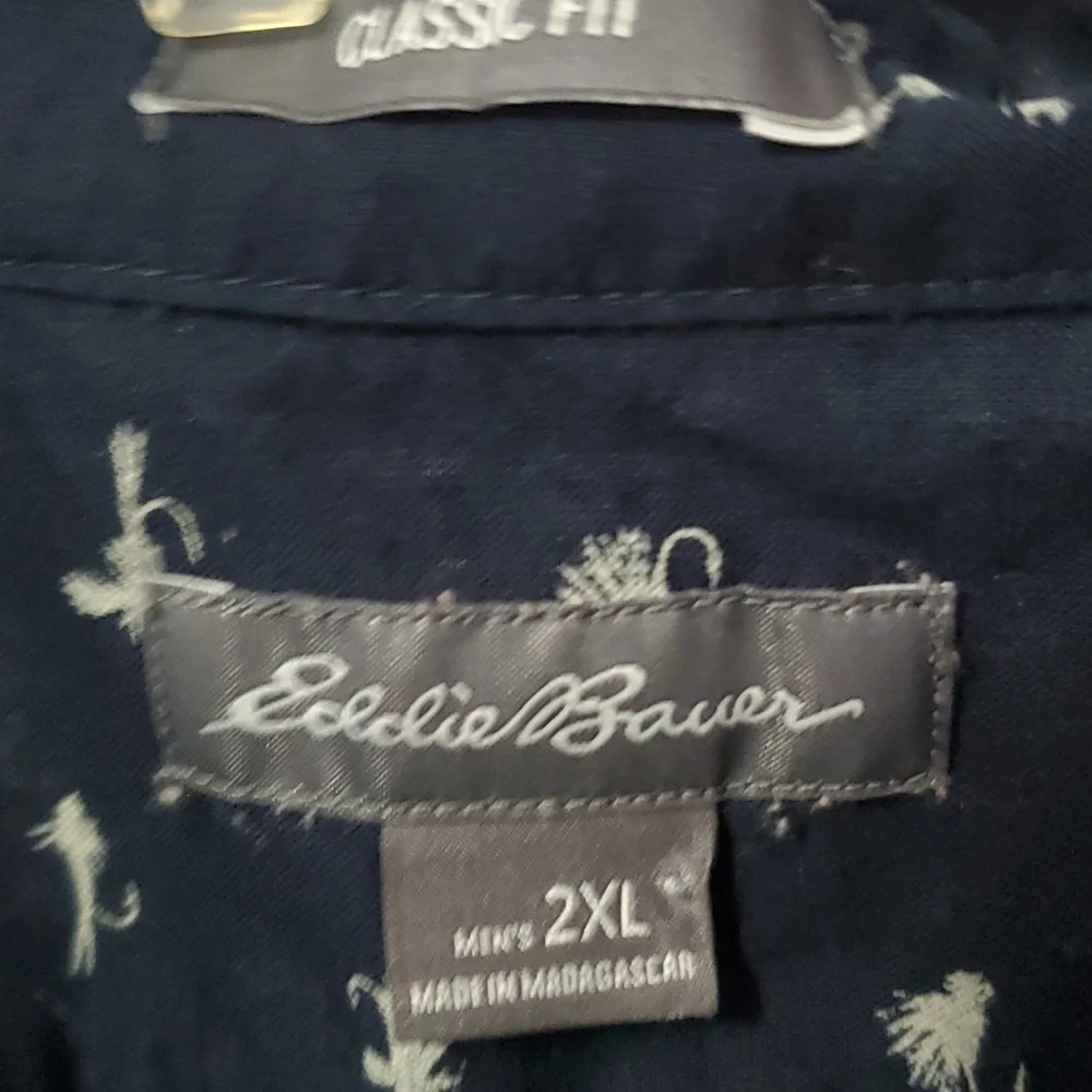 Eddie Bauer fly fishing short sleeve shirt - Picture 6 of 7